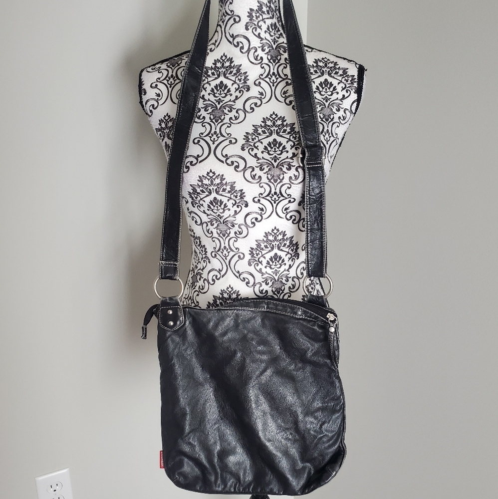 Black Union Bay Crossbody